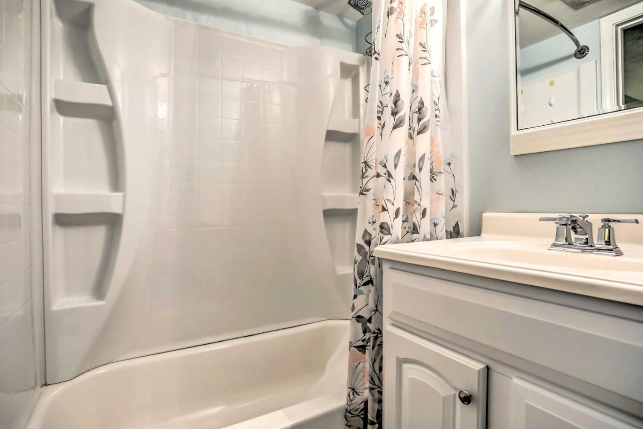 Myrtle Beach Condo, 1 Block To Ocean Shore! Luaran gambar